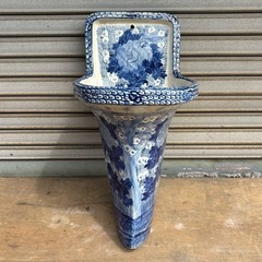 レトロな便器 染付 陶器 小便器 アンティーク