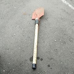 折りたたみシャベルの画像