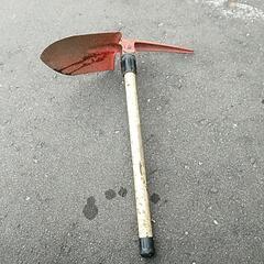 折りたたみシャベルの画像