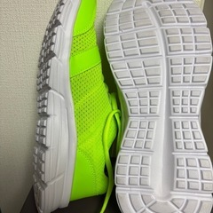 新品 Find-Out 軽量シューズの画像