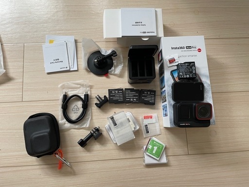 Insta360 Ace Pro  アクションカメラ 2024年1月頃購入 使用感多少ありますが付属品多数でお買い得！