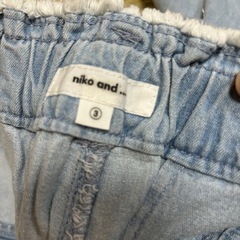 ワイドパンツの画像