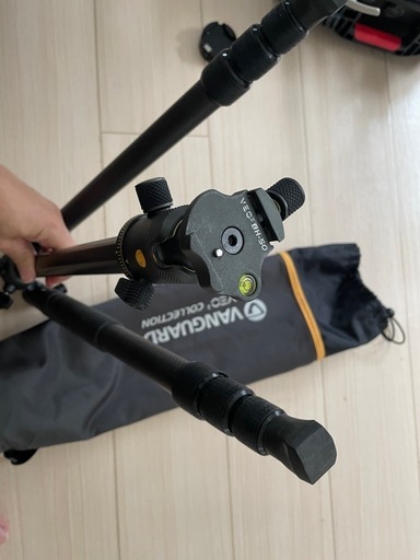 VANGUARD VEO2 264CB  トラベル三脚 自由雲台付き 4段タイプ カーボン 多少使用感ありますがまだまだ使える！