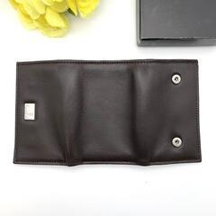 ゲス GUESS キーケース 鍵 革 茶 6連 の画像