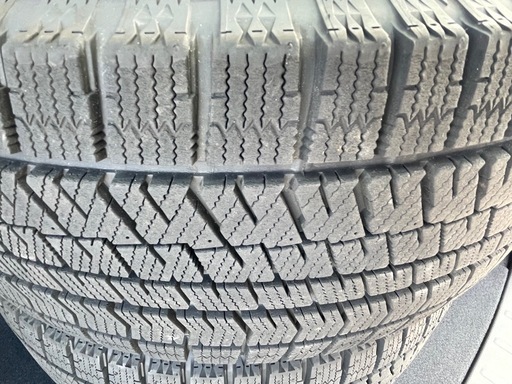 【手渡し限定】VRX2Z 225/55R17 97Qスタッドレスタイヤ