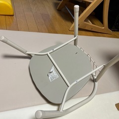 子供用椅子の画像