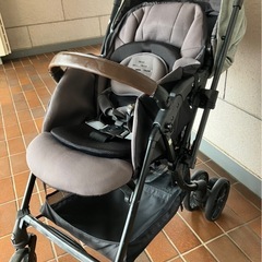 コンビ　A型ベビーカー（スゴカルswitch）の画像