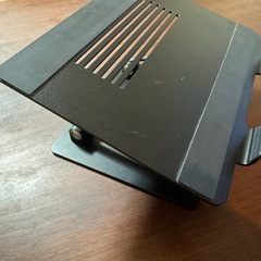 パソコンスタンド　MOTTERU