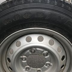 ◆good year   スパイクタイヤ ◆　　　スチールホイル付  185/80/R15の画像