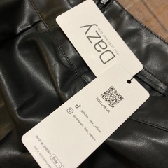 新品🔴ブランドレザースカートの画像