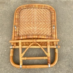昭和レトロ  籐 ラタン 折りたたみ式　座椅子 1脚の画像