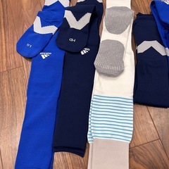 adidasサッカーソックス膝まで