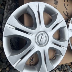 日産純正14インチホイール　キャップ　カバーの画像