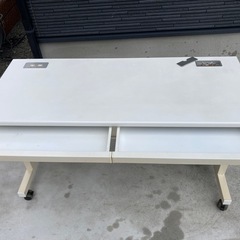 オフィス用デスク　机　家具の画像
