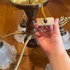 ヤマギワ株式会社　イタリア製　シャンデリア　LED照明2つの画像