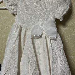 KISS洋服、浴衣やドレス込みの画像