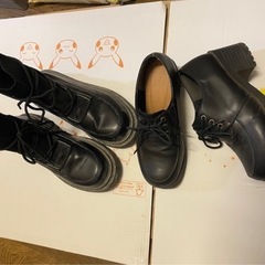 服、靴、アクセサリーセットの画像
