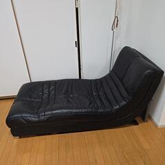 【週末まで値下げ！】ニトリ 本革 シェーズロングソファの画像