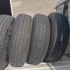 ハイエース等 23年製 トーヨータイヤV02 195/80R15 タイヤホイール4本セット バルブ新品交換済 の画像