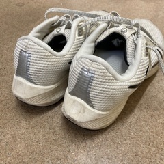 NIKE🔴スニーカー24センチの画像