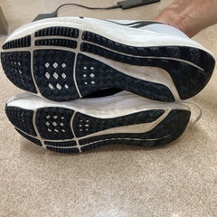 NIKE🔴スニーカー24センチの画像