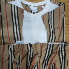 お話し中  BURBERRY Tシャツ 150cmの画像