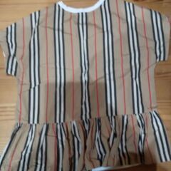 お話し中  BURBERRY Tシャツ 150cmの画像