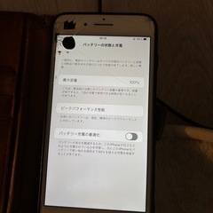 iPhone8プラス画面傷あり