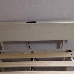 ベッドフレームの画像