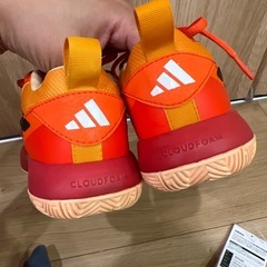 アディダス　バスケ　シューズの画像