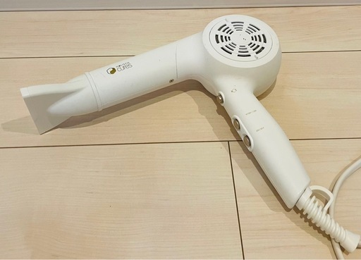 ホリスティック　ヘアドライヤー