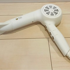 ホリスティック　ヘアドライヤー