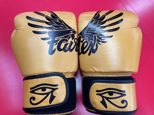 ボクシンググローブ　キックボクシンググローブ　Fairtex