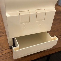 【取引中】米びつ　10キロ　計量レバーの画像