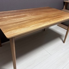 美品　ダイニングテーブル⑥　140cmの画像