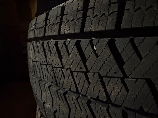 ブリジストンスタッドレスタイヤ