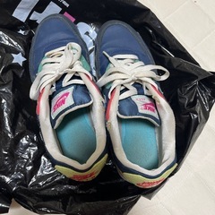 NIKE AIR MAX スニーカーの画像