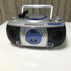 ラジオ・カセット・CD　RADIO CASSETTE RECORDER PLAYER