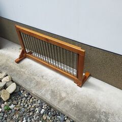 【商談中】　　　★★1000円　ペット用の柵　伸縮します　養父市・加古川市★★の画像