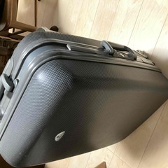 Samsonite のスーツケースをお譲りします
