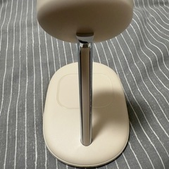 新品同様 motteru Qi2 ワイヤレス充電器の画像