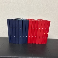 バインダー　中古　2色✖️７セットの画像