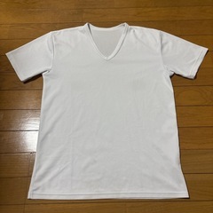 ２枚　セット　白無地　Vネック Tシャツ Ｌ　ティーシャツ　半袖　仕事着　介護　まとめて　まとめ売りの画像