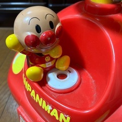 アンパンマン　車の画像