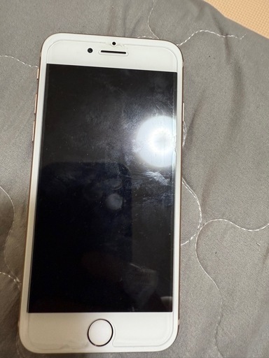 iPhone 8 ゴールド
