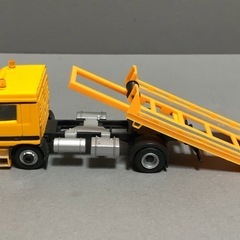 外国メーカー ミキサー車、カーキャリア スケール不明の画像