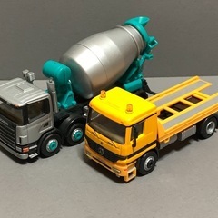 外国メーカー ミキサー車、カーキャリア スケール不明
