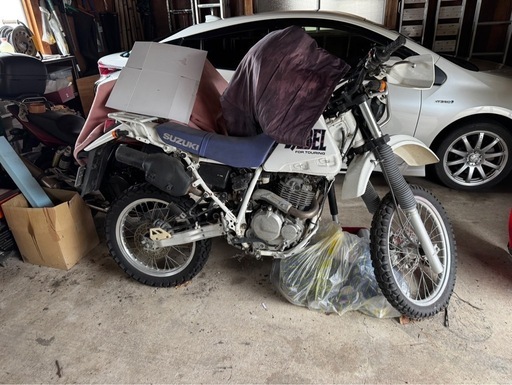 SUZUKI ジェベル　低走行