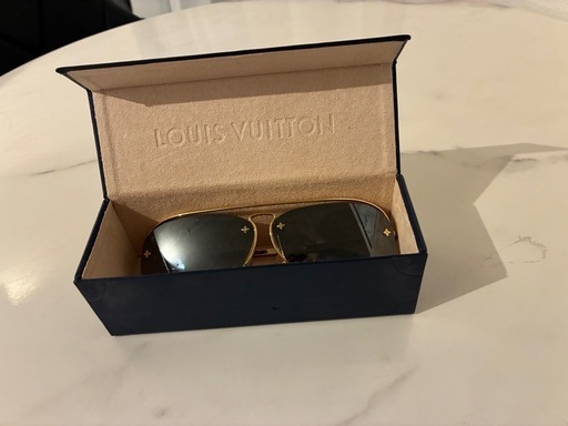 メンズサングラス（ルイビトン）
