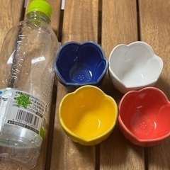小鉢＆お皿3枚の画像